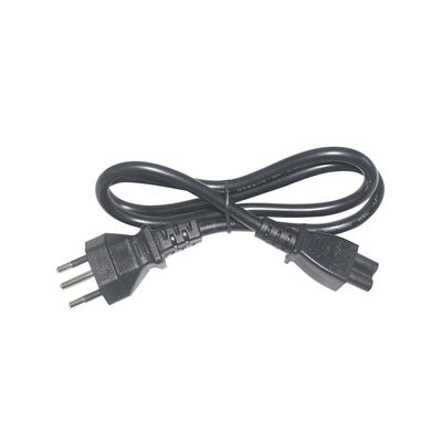 Le câble électrique brésilien à 3 broches connecteur IEC C13 10A 250V