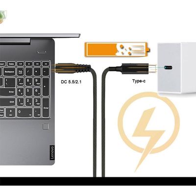 Chargement par câble USB C à DC 5521 pour moniteurs d'ordinateurs portables