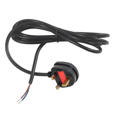 H05vv-f 3*0,5mm2/0,75mm2 IEC Tête féminine Type UK 3 câbles à pointe pour connecteur PDU de bureau