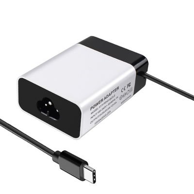 Chargeur d'ordinateur portable universel Iec C6 avec entrée de type C avec sortie de 45W et recharge rapide 3.0