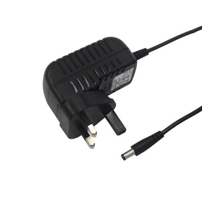Adaptateur secteur universel 9V 1A avec plusieurs options de prise