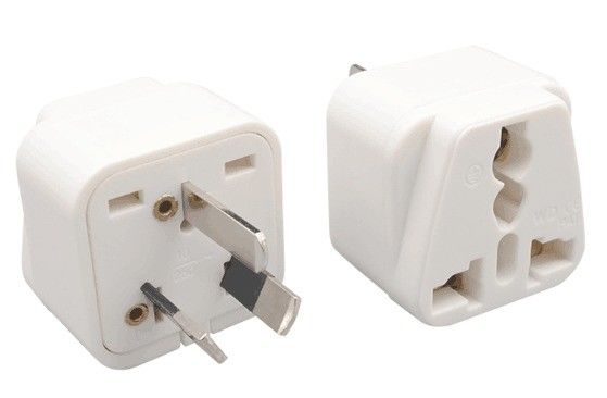 Adaptateur électrique européen vers le Royaume-Uni 250V 10A ABS+puissance de déplacement en cuivre