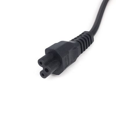 Cordon d'alimentation brésilien NBR14136 IEC320 C5 à 3 broches 3x0,75mm² 1,8M Noir