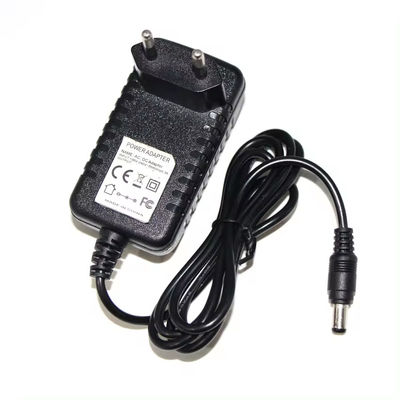 Adaptateur d'alimentation en courant continu 12V 2A pour la caméra Cctv IP Chargeur d'alimentation en courant continu 12V Dc Jack 5,5 mm