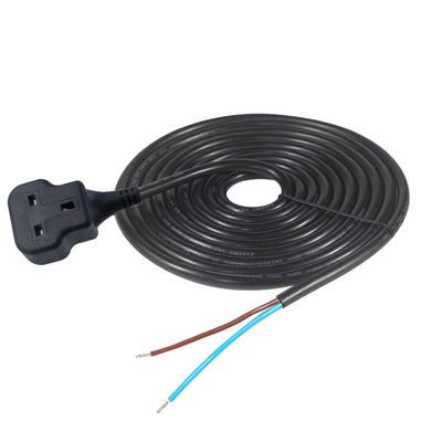 Socket féminin de la norme britannique (BS) avec bornes de fil pré-décapées et en conserve pour des connexions sécurisées par crimping