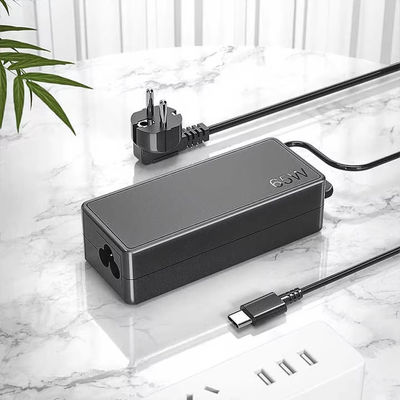 Voltage d'entrée large 240v 100 C14/C8/C6 Adaptateur électronique Ports CC multiples 5.5*2.1 120W Puissance 240V Pour la vente en gros