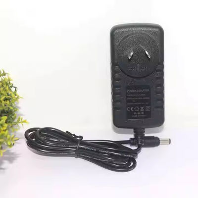 Connecteur au pin DC à connecteur à 2 pins DC en cuivre pur Adaptateur d'alimentation ABS Matériau isolant Entrée 12V 1A/2A
