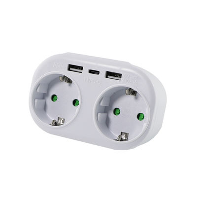 Adaptateur électrique standard européen avec deux prises de courant alternatif, 2 ports USB et 1 port de charge de type C 250V 10A