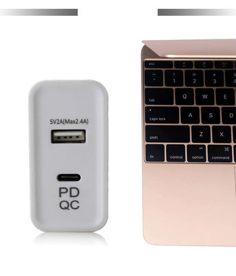 Chargeur mural 2 ports US Plug – Adaptateur de charge rapide 45W avec sortie USB-C et USB-A pour téléphone, tablette, ordinateur portable, usage domestique et voyage
