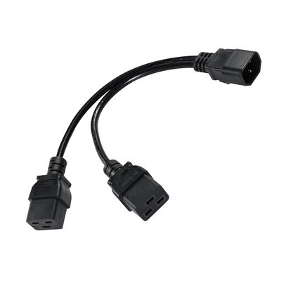 Câble répartiteur d'alimentation IEC 60320 C14 vers double C19 pour baies de serveurs