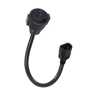 Le câble d'adaptateur électrique IEC C14 à Schuko 10A 250V H05VV-F