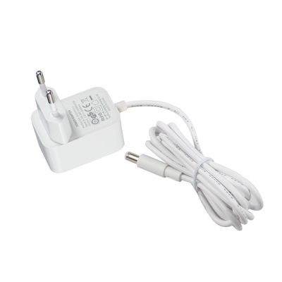 1m de longueur électrique 2000Ma Dc Power Cee716 Plug 12V 2A Adaptateur AC mural avec surcharge et protection contre les courts-circuits